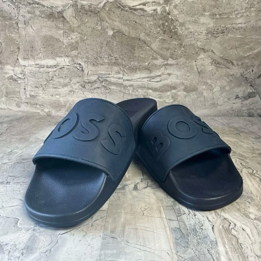 BOSS ITALIAN-MADE SLIDES WITH LARGE LOGO DETAIL